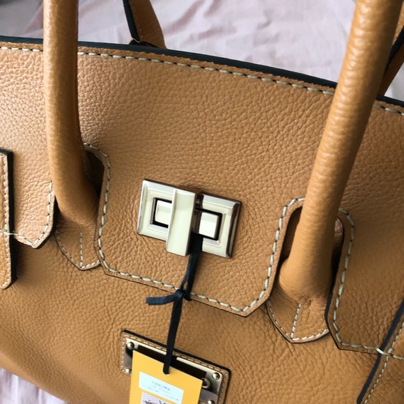 Omia leather Satchel! Brand New $1190 retail - Picture 6 of 8